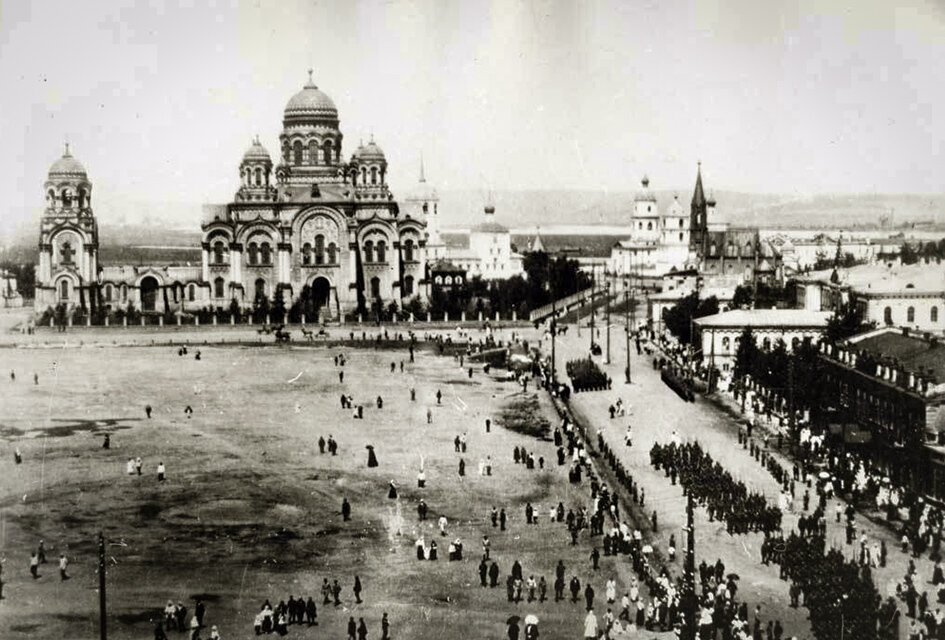 Тихвинская площадь в Иркутске. Фото из открытых источников