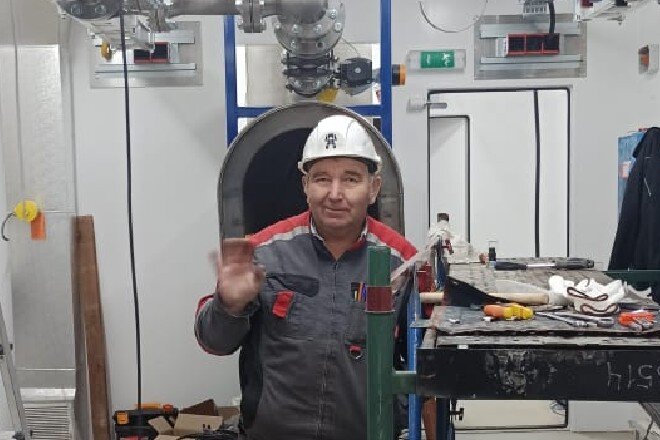 Монтаж испытательного стенда авиатехники