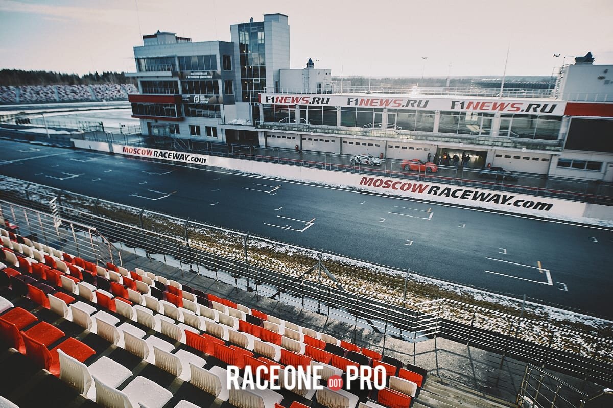 Гоночный трек Moscow Raceway в апреле