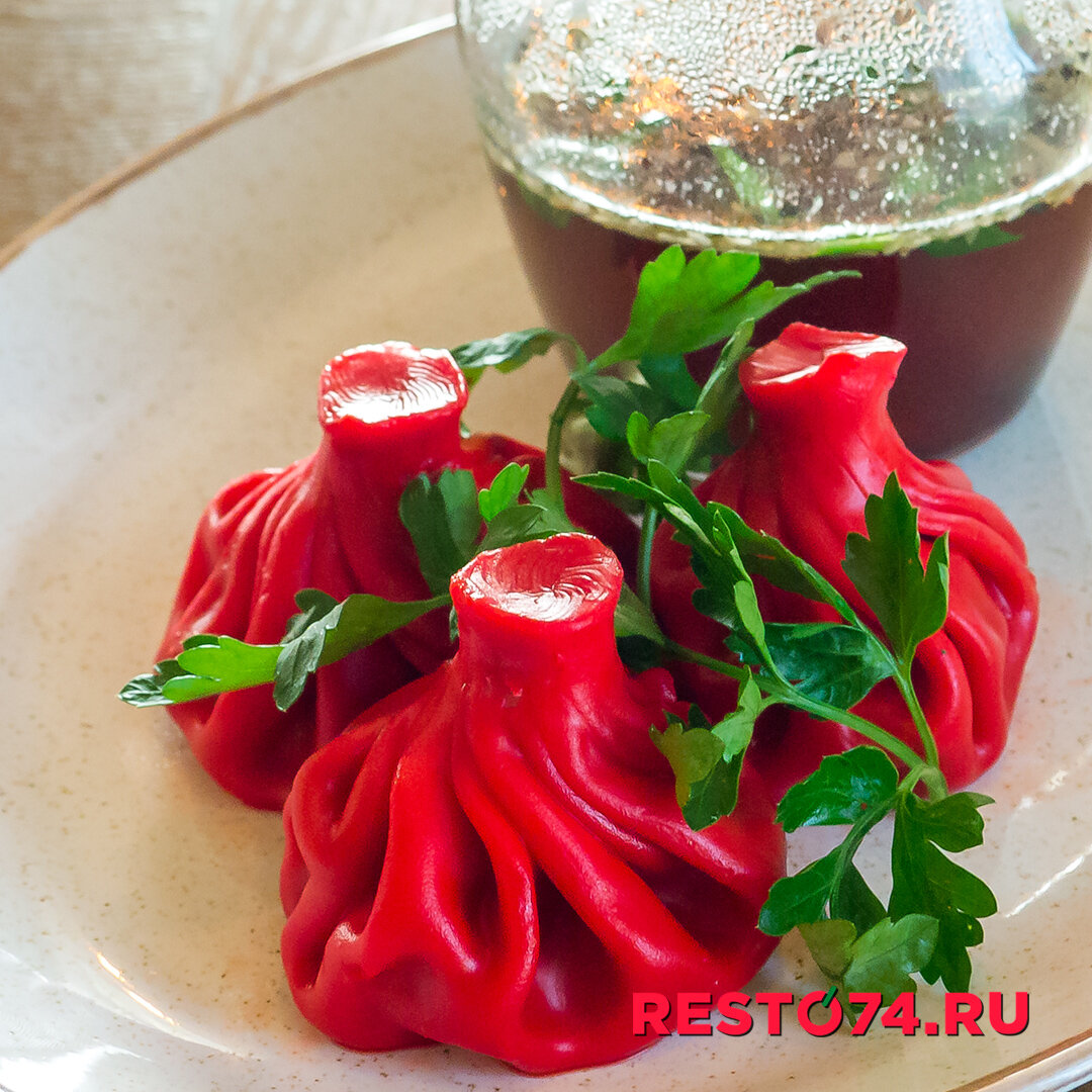 - Хинкали с куриной грудкой и креветками