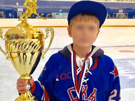     Смерть 14-летнего хоккеиста - трагическая случайность. Соцсети