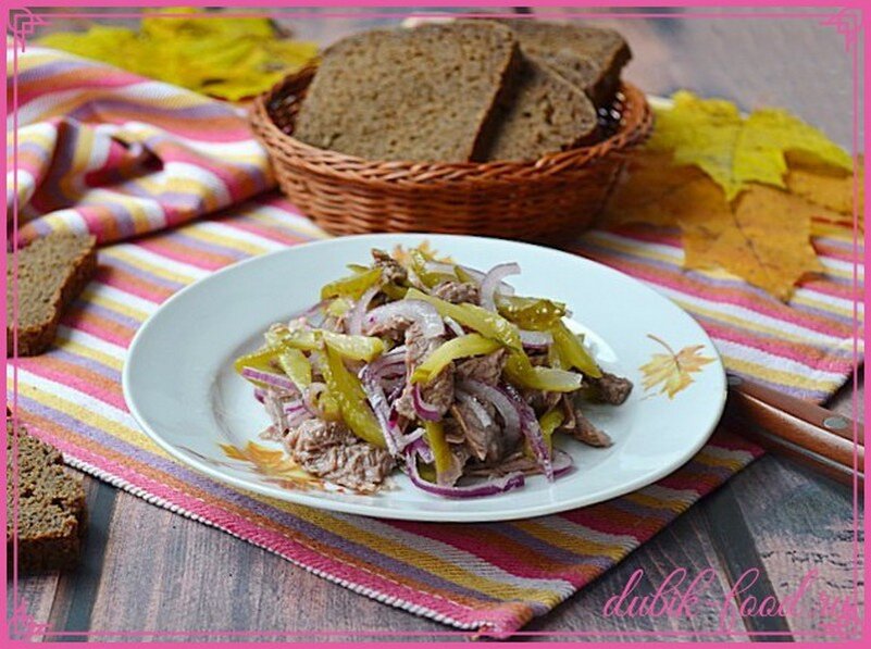Салат Шахтёрский с мясом и солеными огурцами рецепт с фото пошагово