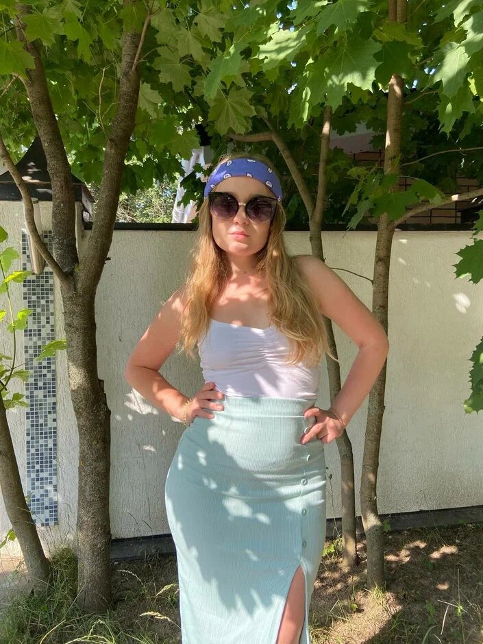 Это было наше первое лето с мужем, так скажем, конфетно-букетный период без конфет и без букетов.