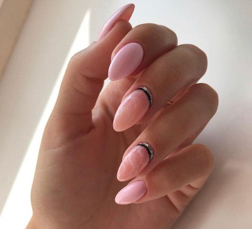    Мрамор на ногтях на лето