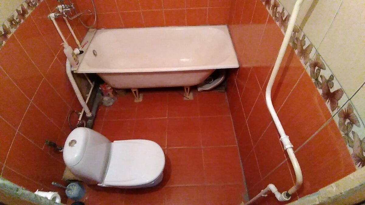 Классическая ванная в хрущевке с косметическом ремонтом