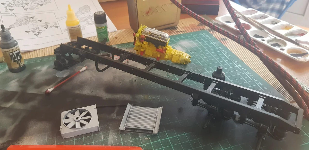 Все готово и ждет своего часа. Покрашенная рама выглядит лучше нежели чем она была в стоковой версии.