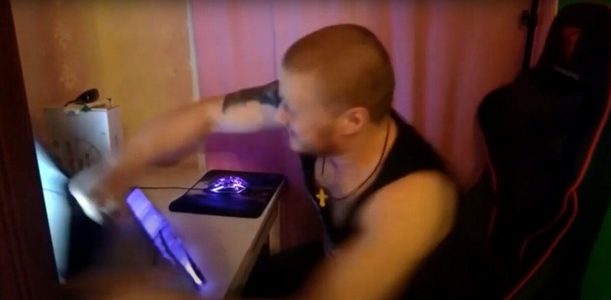 Момент удара. выплеск агрессии