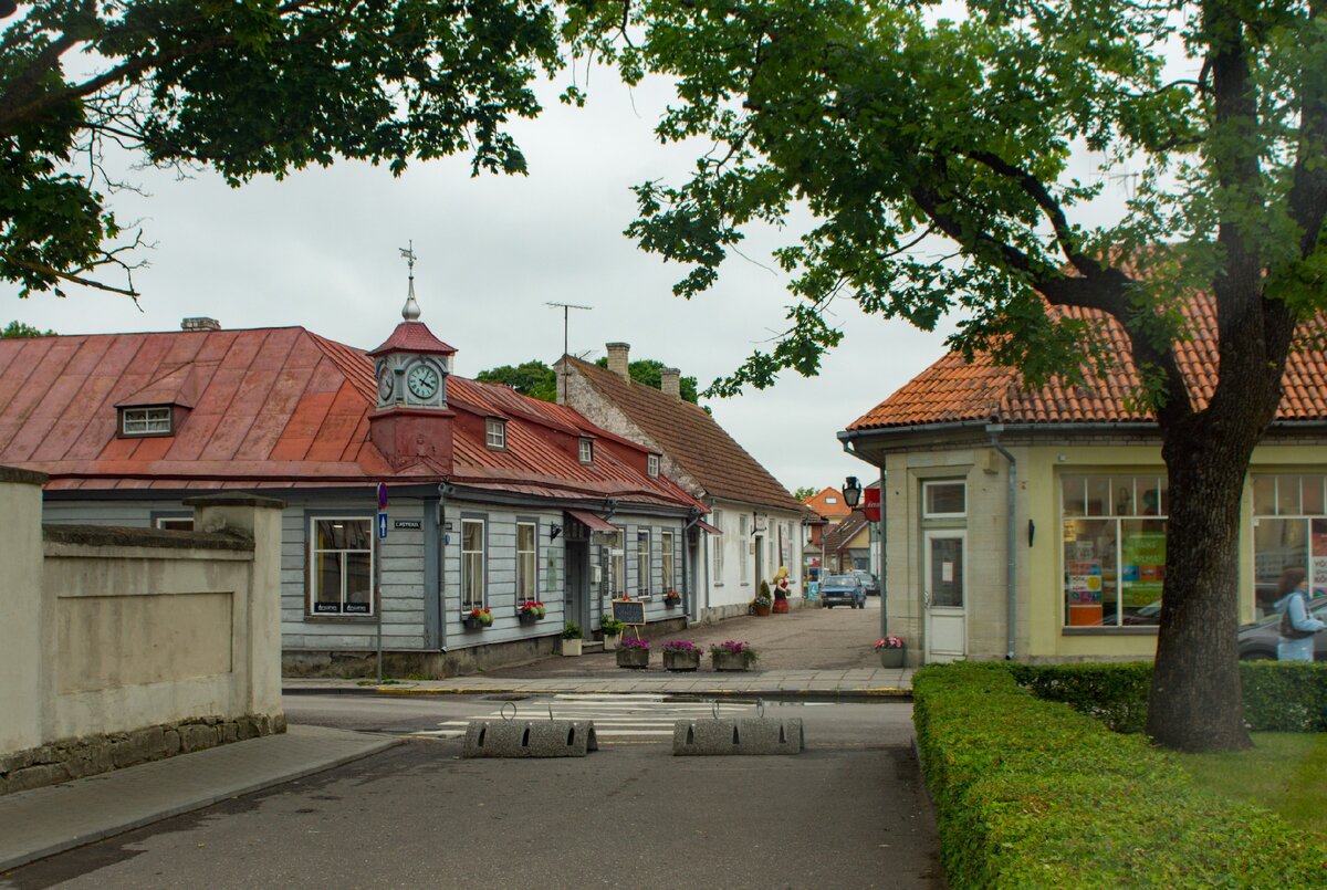 Старый и уютный город курорт - Kuressaare | Удивительная жизнь | Дзен