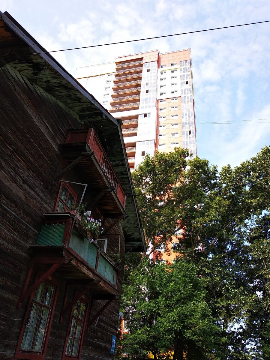 Бараки в Ленинском районе. Июль 2018 г.