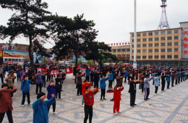 Автомобильный завод № 1 города Чанчунь до 1999 года (©Minghui)