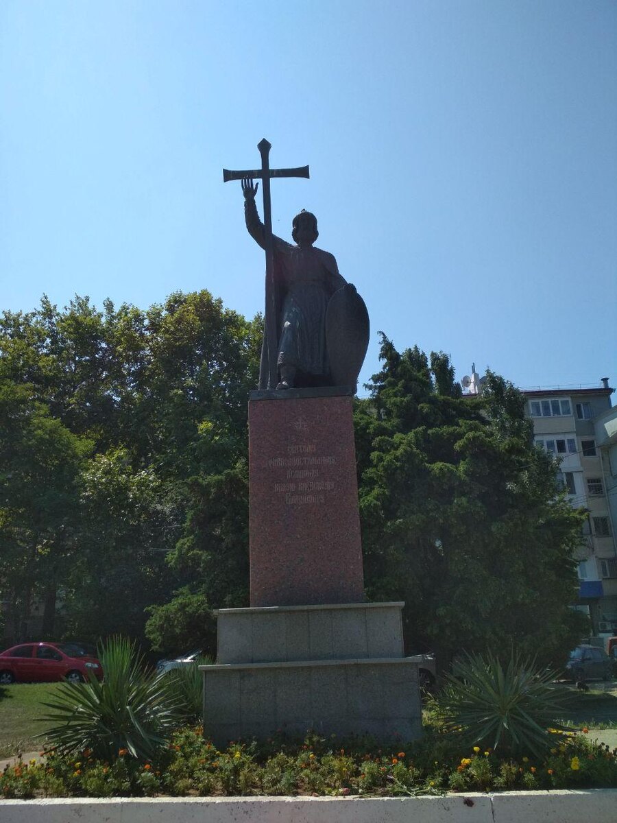 Памятник Владимиру в Севастополе. фото автора