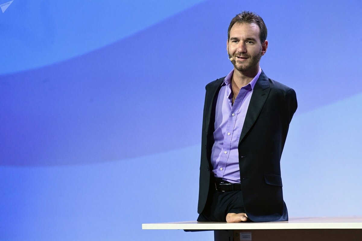 Яркий пример невероятно сильного человека!
дамы и господа, перед вами Ник Вуйчич!