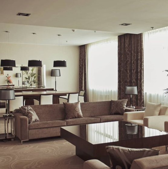 Стоимость номеров на 30 суток без завтрака:
- номер "Double/Twin" (1 или 2 гостя): 900 руб.
- двухкомнатный номер "Luxe" (1 или 2 гостя): 2300 руб.
