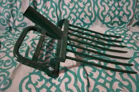 Инновационная чудо-лопата „Урожай"