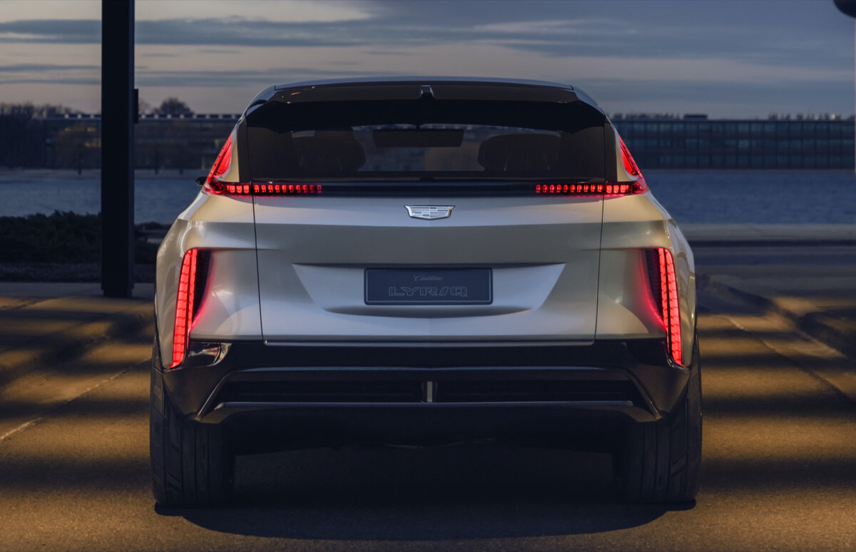 2023 Cadillac Lyriq