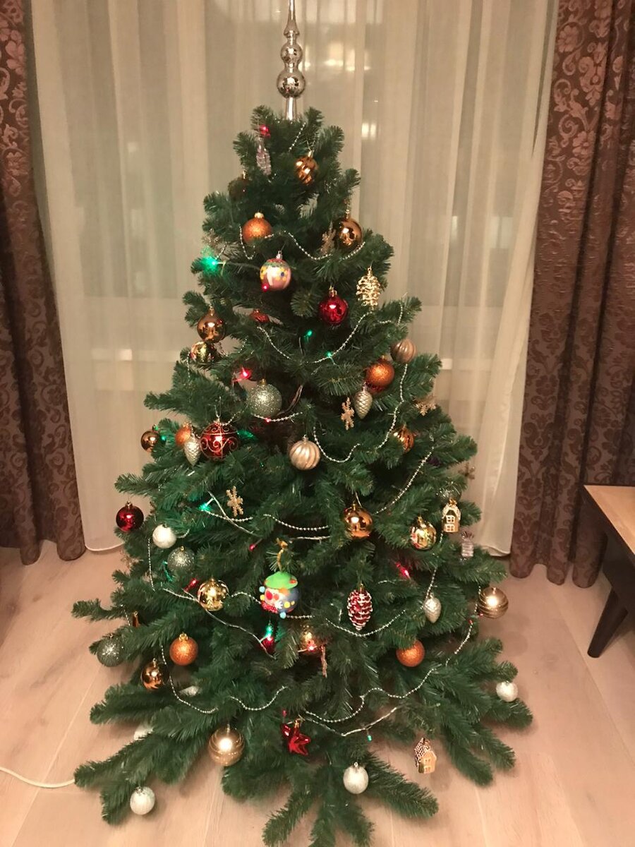 Ель из пленки ПВХ «Дивная»