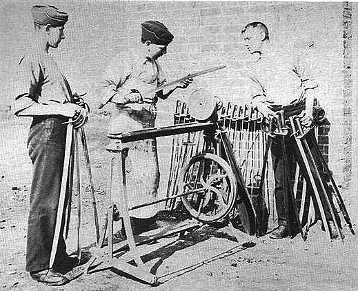 Заточка сабель в британской армии (англо-бурская война).