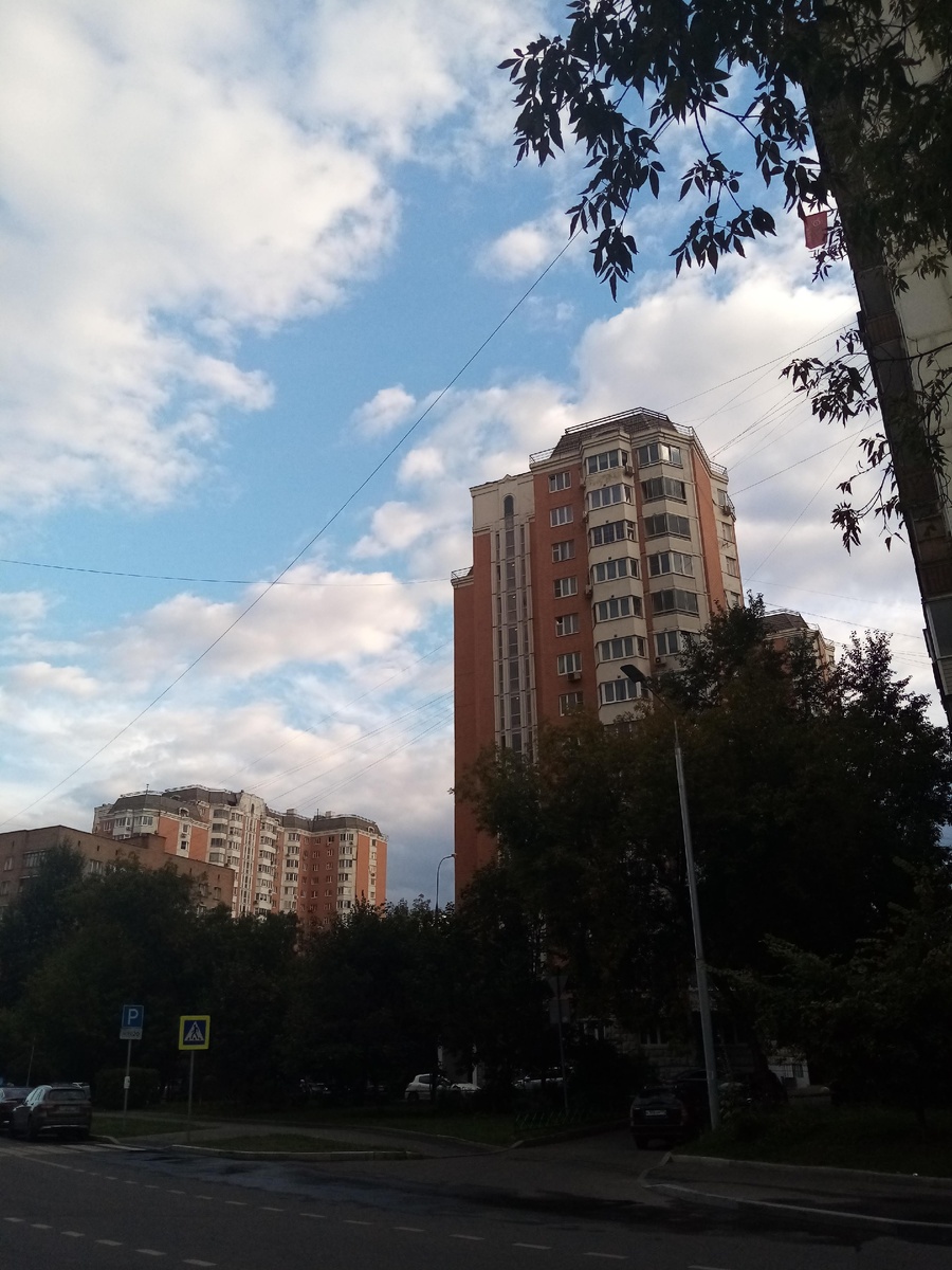 Тихий районе рядом со станцией Москва-товарная 