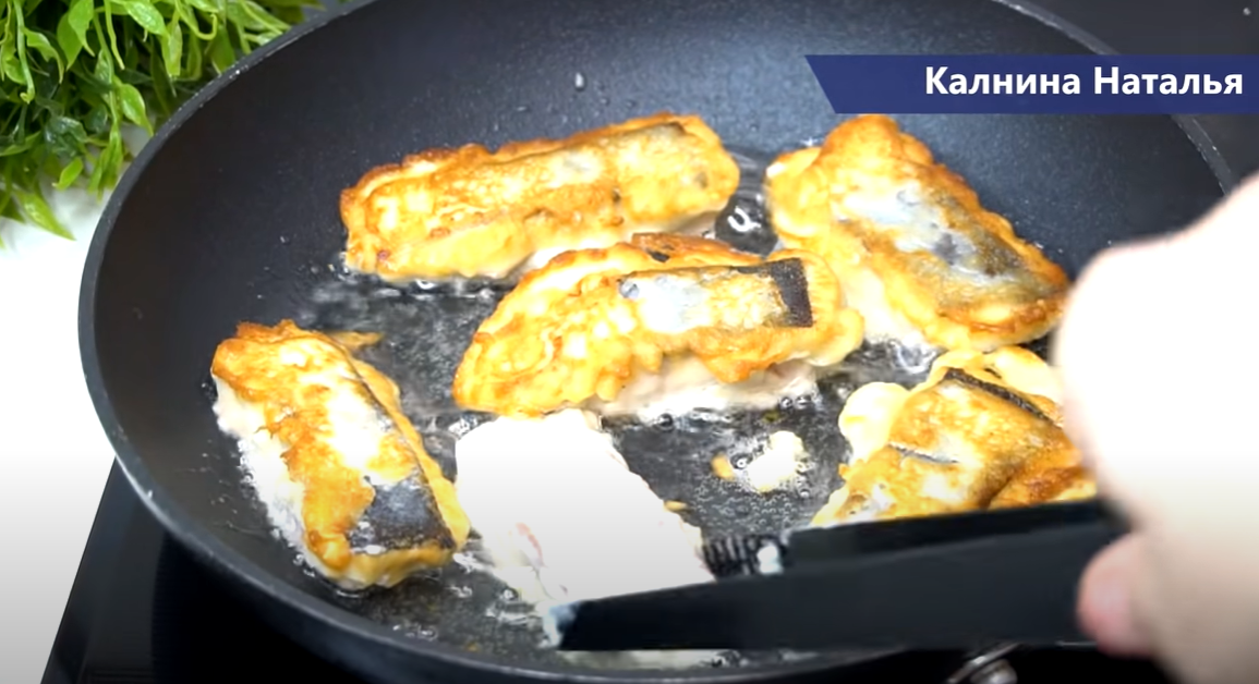 Жареная горбуша в луковом кляре | Готовим с Калниной Натальей | Дзен