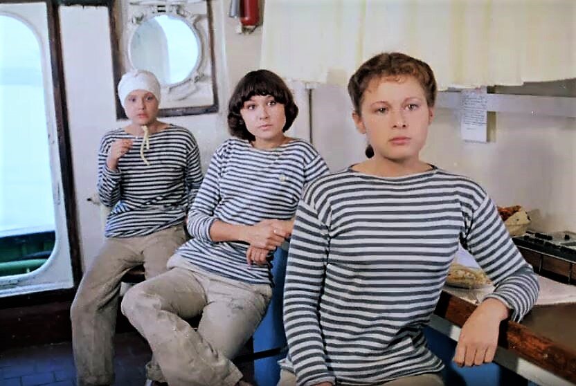 Кадр из фильма "Берегите женщин" (1981)