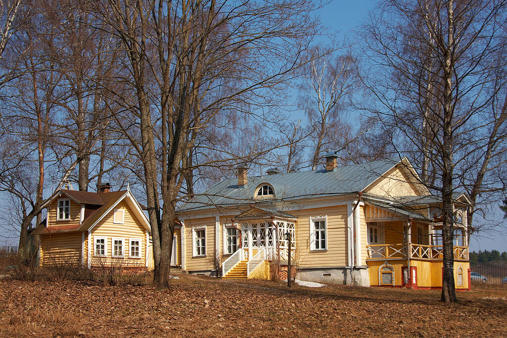 Усадьбы Тютчева, Некрасова, Островского и Цветаевых-1-3