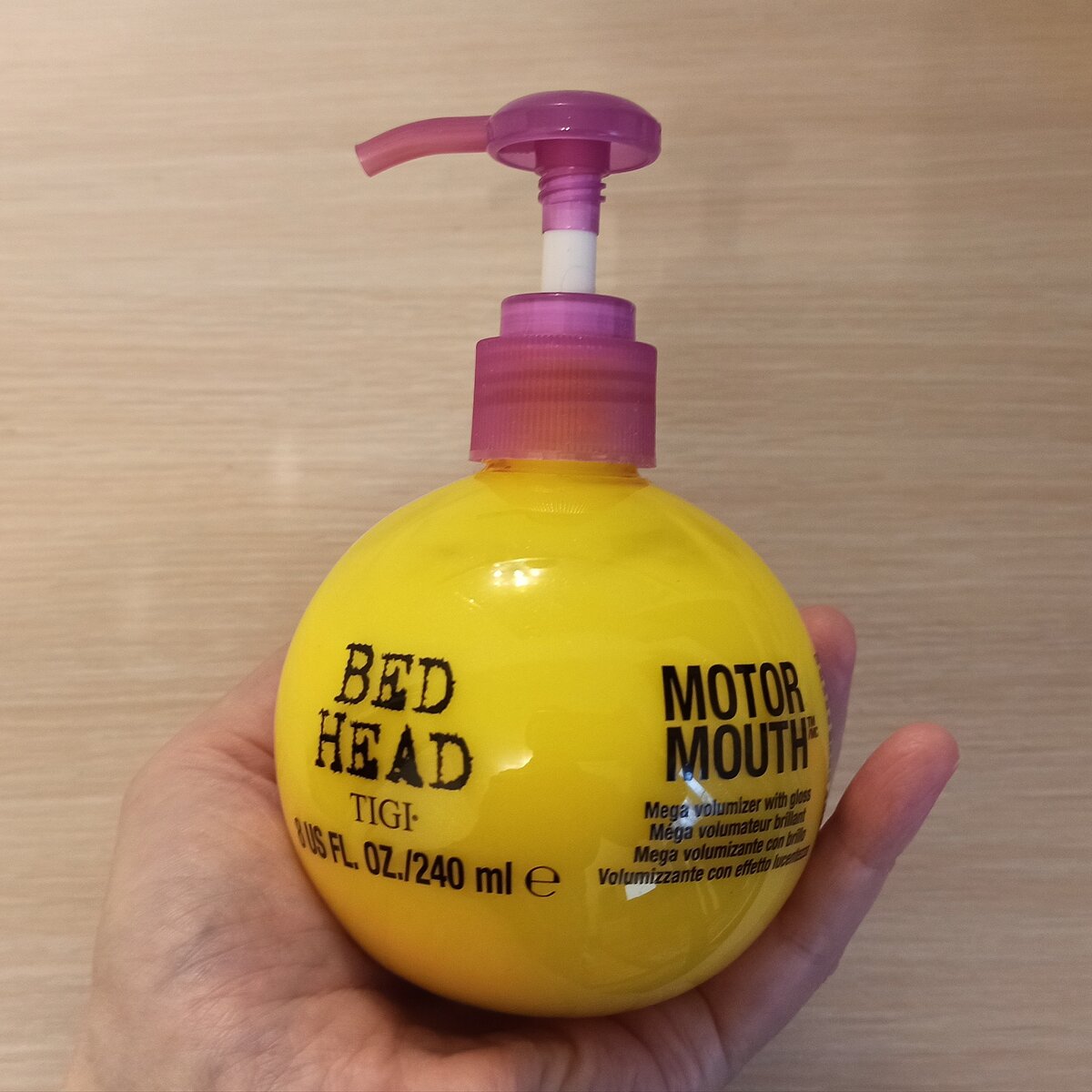 Это мой любимчик от TIGI Bed Head Motor Mouth. Объём 240 мл.