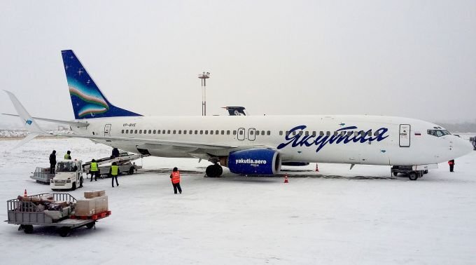 Посадка самолета авиакомпании "Якутия". Источник: transport- news. ru