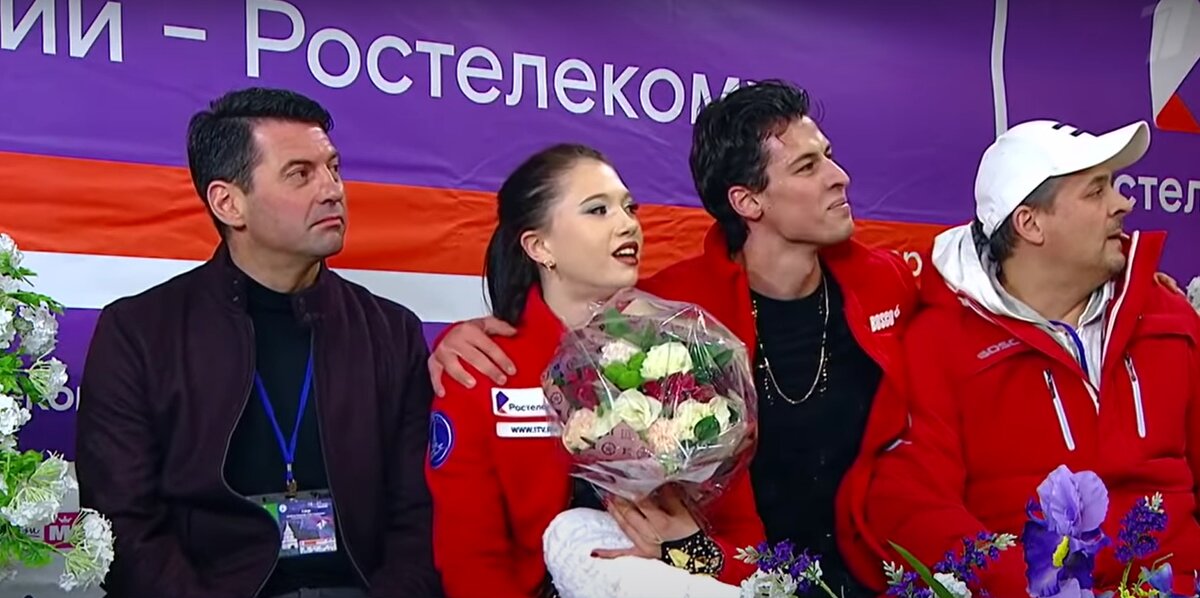 Скриншот с официальной трансляции Первого канала (первый этап Кубка России по ФК)