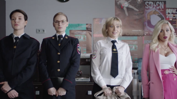 Актрисы девушки с макаровым из сериала фото Синицкая из сериала "Девушки с Макаровым" - актриса с модельной внешностью Валер