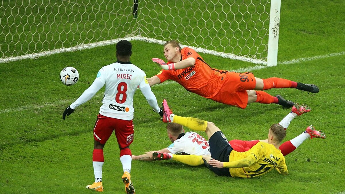 Маслов забивает очередной автогол:)))