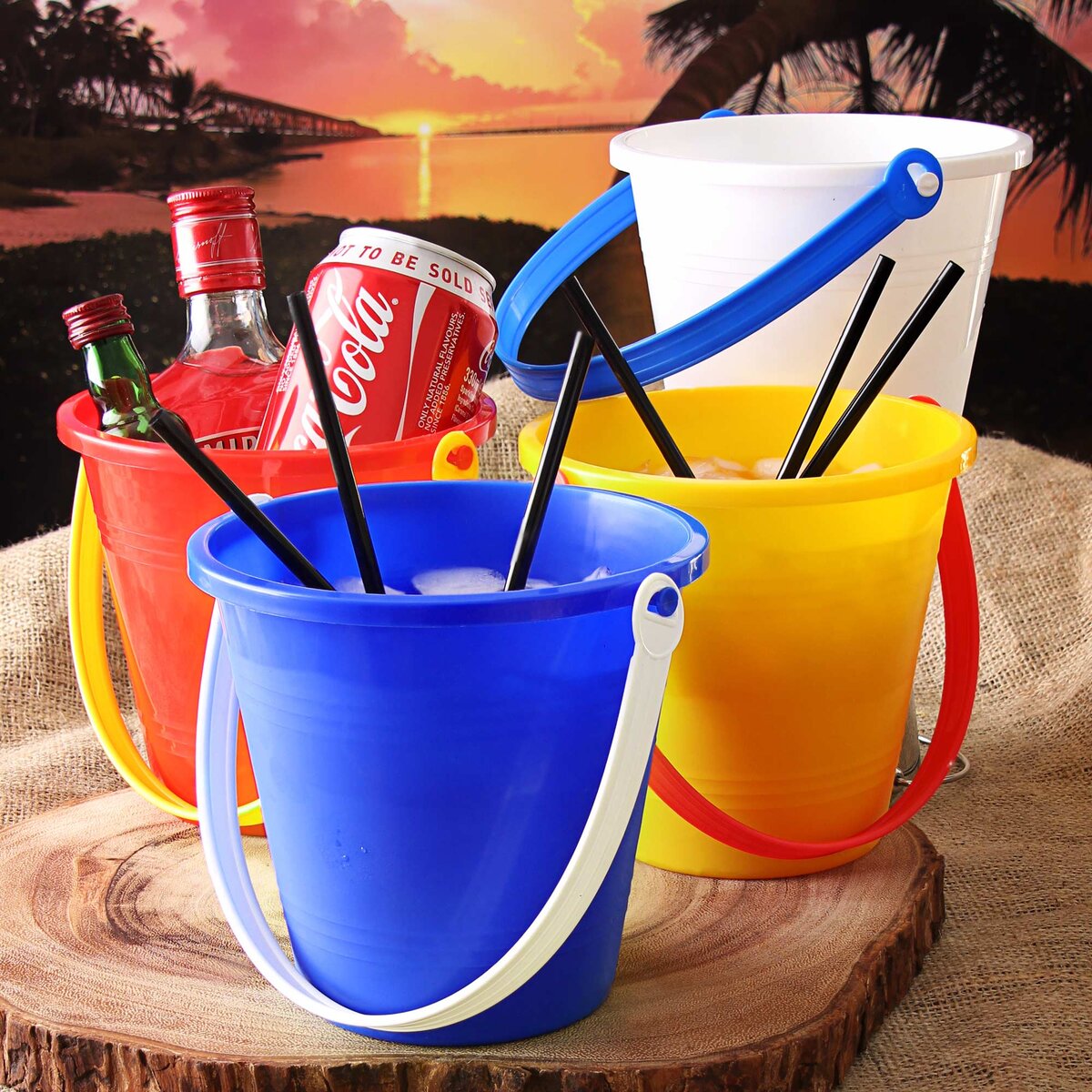 Примерно так выглядело ведерко, а называлось все cocktail bucket