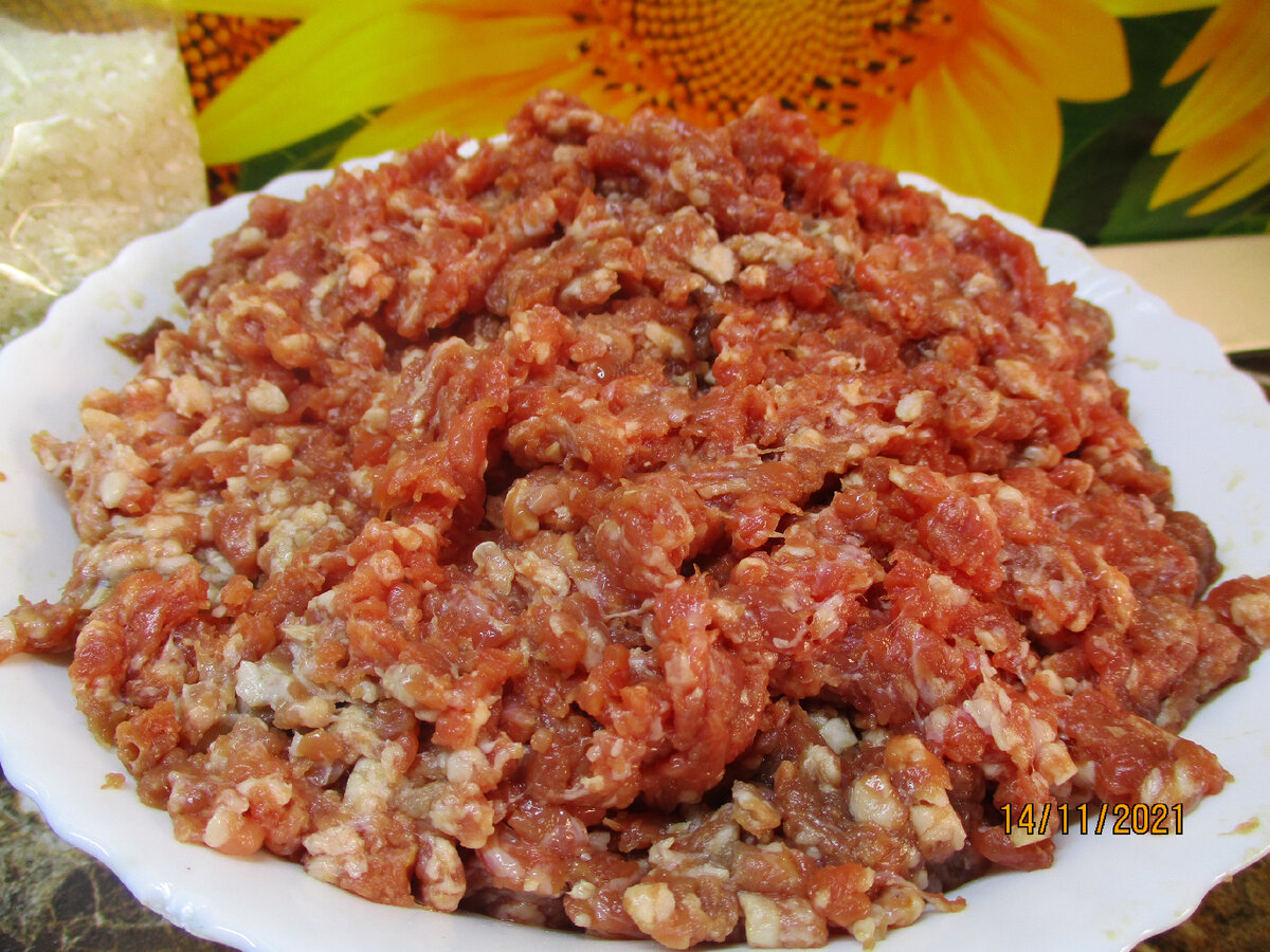 Мясо можно взять любое.