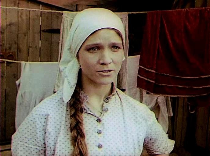 Фото из открытых источников. Русланова в фильме "Тени исчезают в полдень"