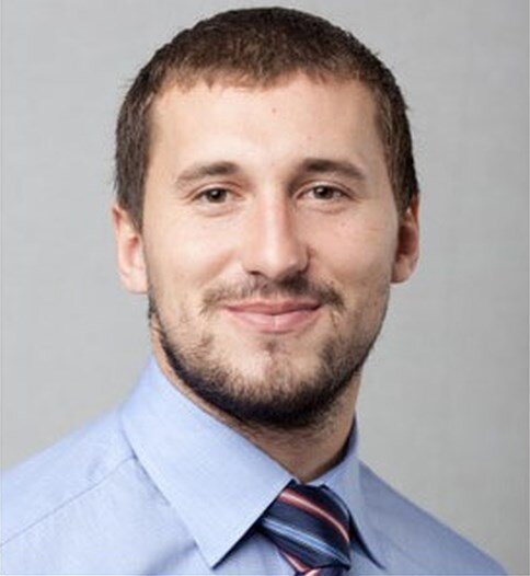 Фото: www.sport.wikireading.ru российский хоккеист, выступавший на позиции правого нападающего - Александр Саидгереевич Галимов