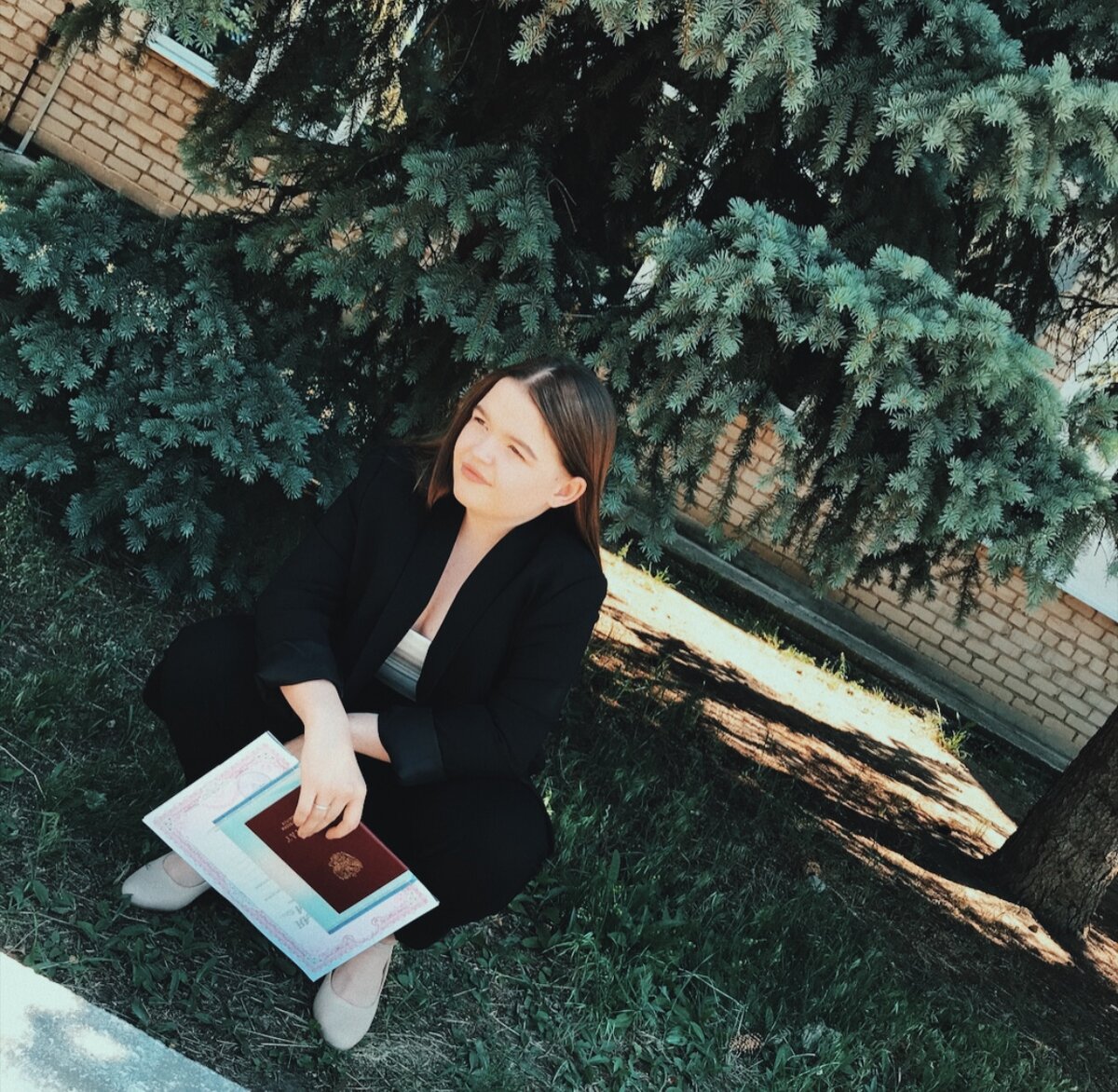 Это вот так я радуюсь окончанию 11 класса