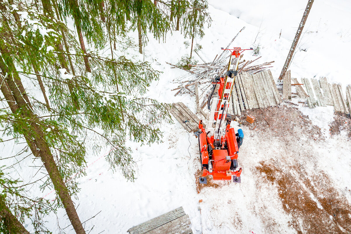 Установка забивных ЖБ свай в СНТ Заречное, г. Сертолово