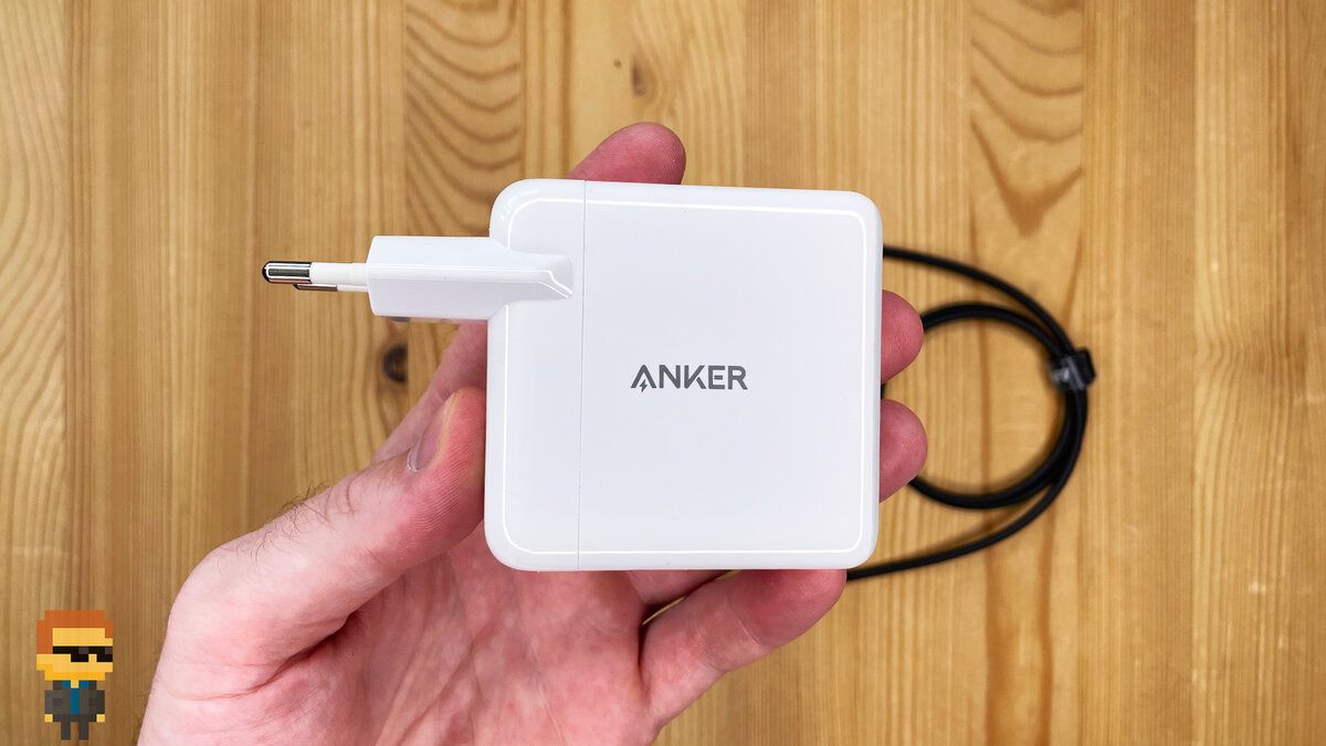 ЗУ Anker PowerPort+ Atom III