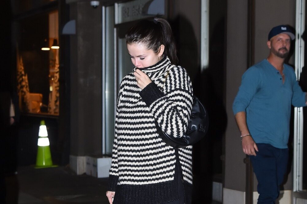     Как выглядит принт, который полнит — отвечает Селена Гомес