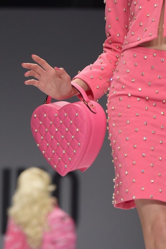 Moschino. Фото из открытых источников.