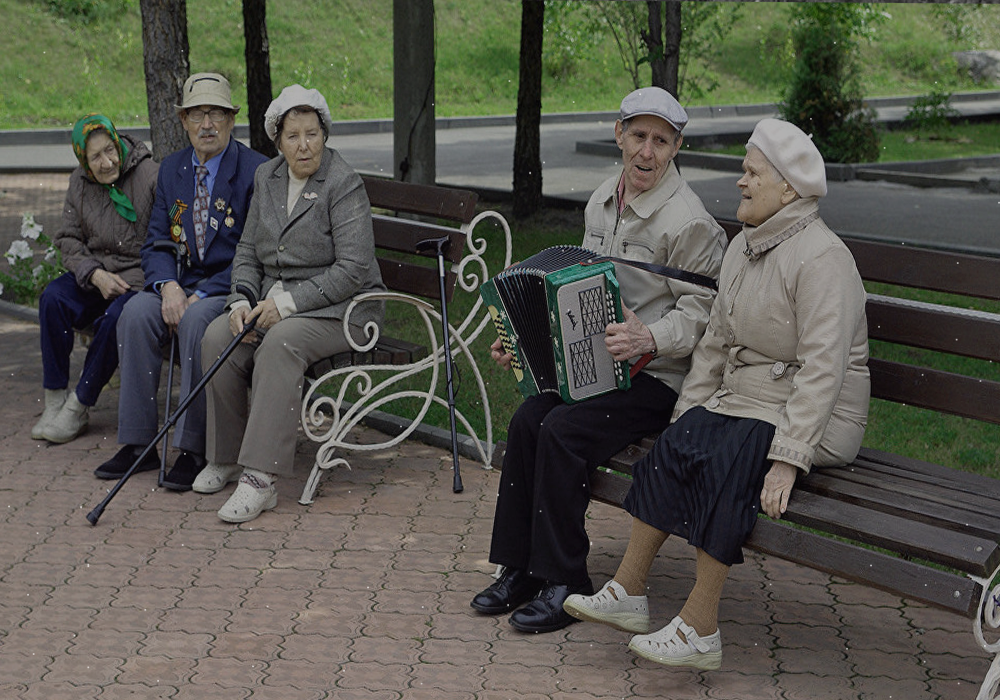 Скоро и я так буду распевать... Наверно