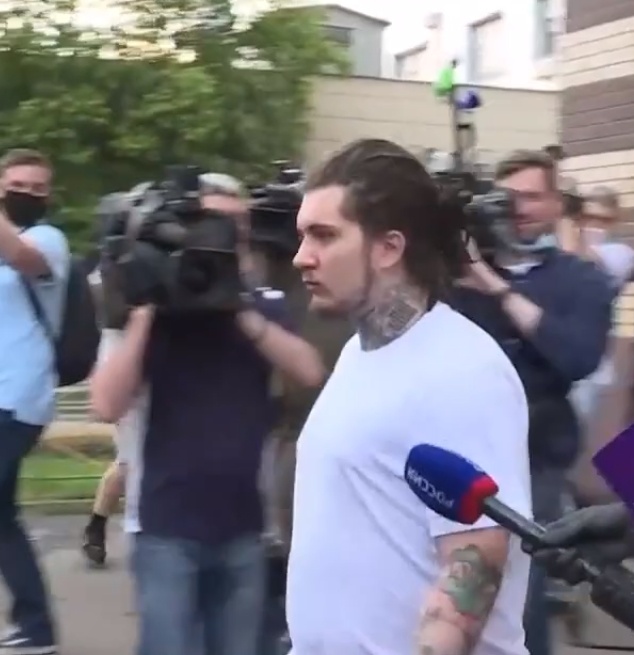 Кадр из передачи "Прямой эфир" 