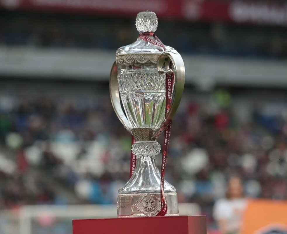 #25 июля 2020 года 17:00 по #МсК состоится противостояние команды Сергея Семака, питерского зенита и подопечных Сергея Юрана - футбольного клуба "Химки".