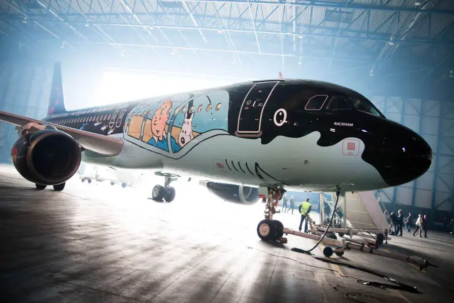 Самолет брюссель москва. Brussels Airlines самолет. A320 Brussel Airlines Tintin. Brussels Airlines новая ливрея.