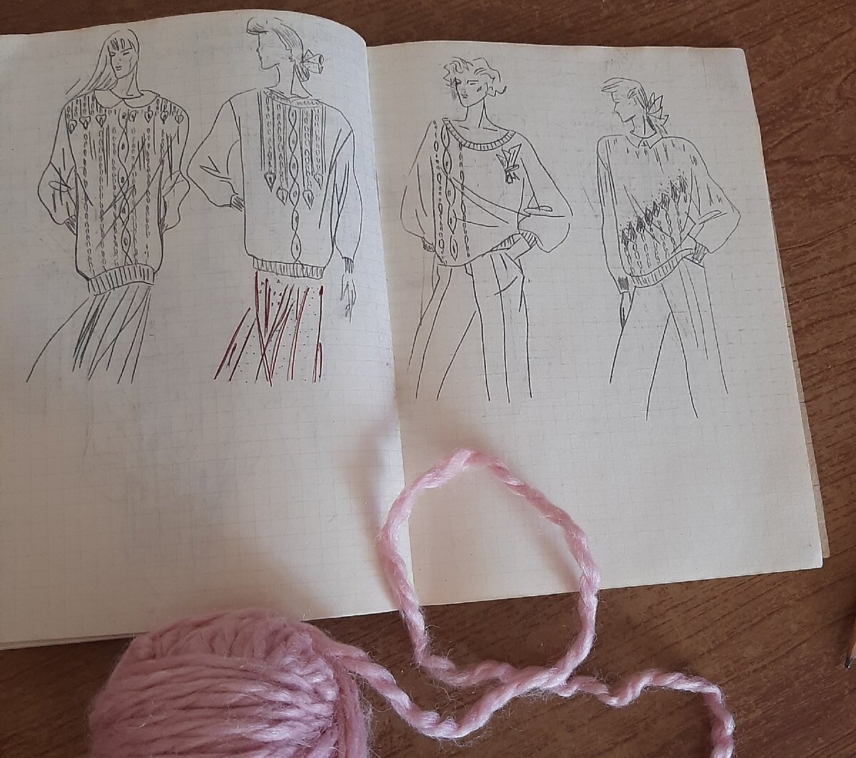 Старые тетради - руководство к действию мастерам 2020, можно без доработок)