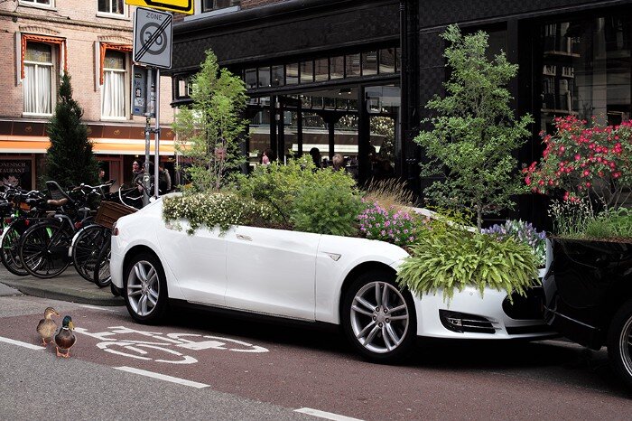 Фото by Roman Boed, by © Nicolas Abdelkader/ medium.com