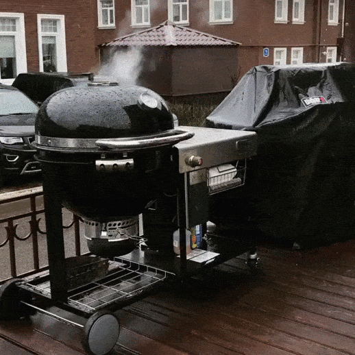 Вот вам дымящий гриль, чтобы было уютнее!