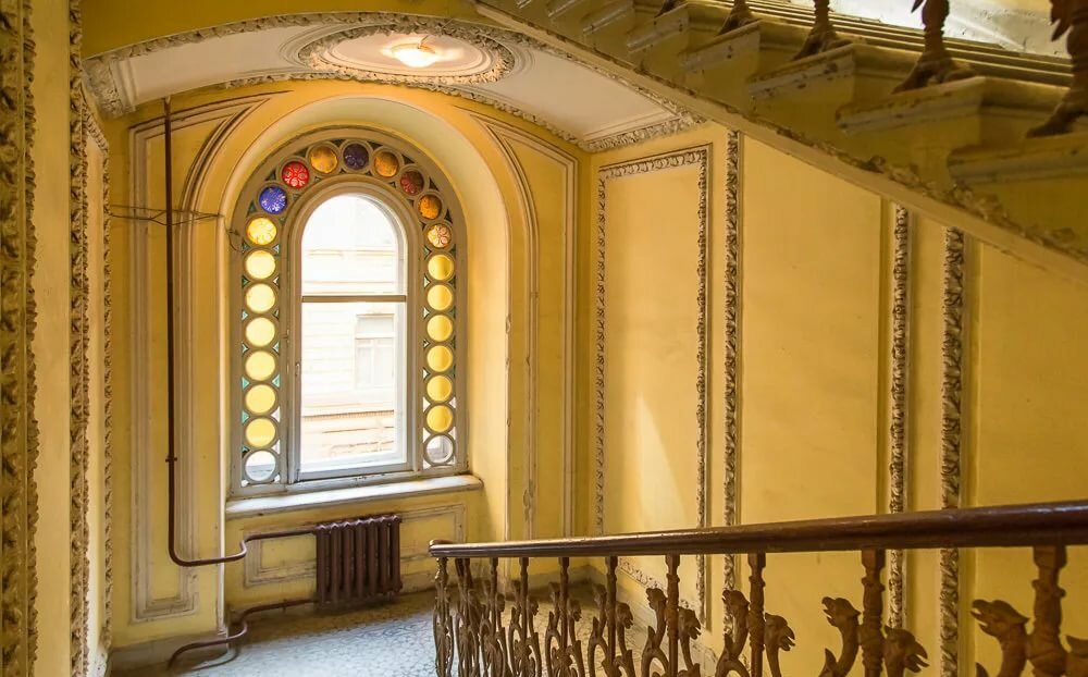 Очень красивое освещение, рекомендую приходить в солнечный день:)