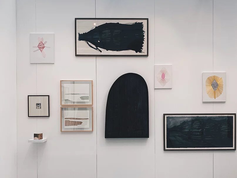 Artwin gallery. Галерея Artwin. Аки. Cosmoscow Jart.