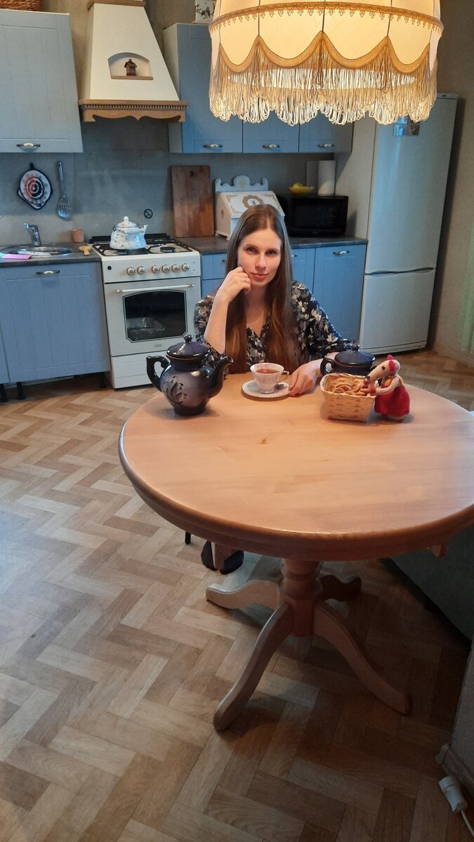 мышка подъедает сушки)