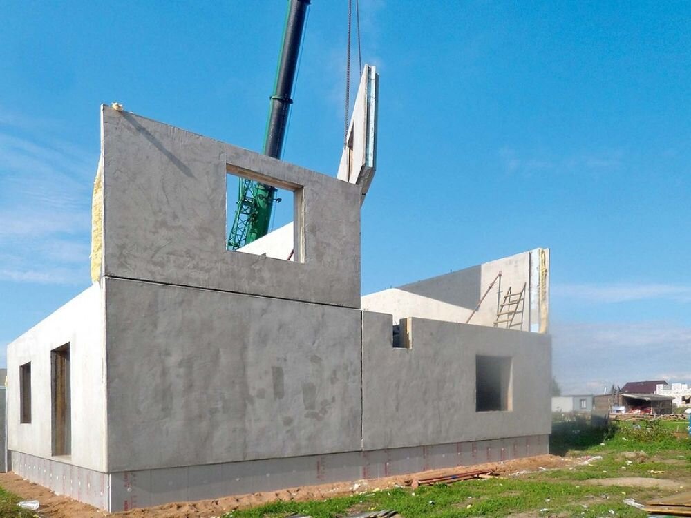 Строительство домов из бетона: монолитное строительство в Севастополе